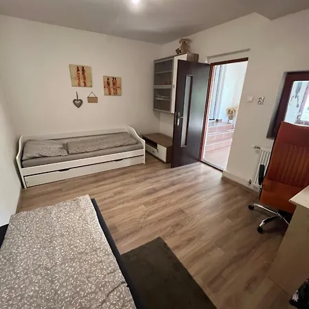 Дом отдыха -self-check- 4-room Family House With Heated Tub