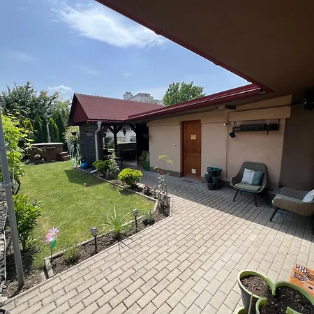 -self-check- 4-room Family House With Heated Tub Дом отдыха Левице