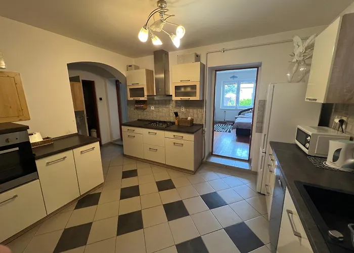 -self-check- 4-room Family House Levice